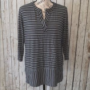 Talbots black and white 3/4 length sleeve top